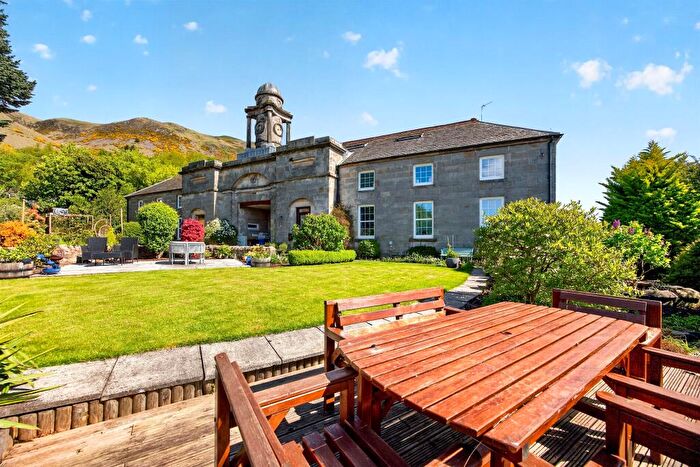 4 Bedroom Character Property For Sale In Harviestoun Grove, Tillicoultry, FK13