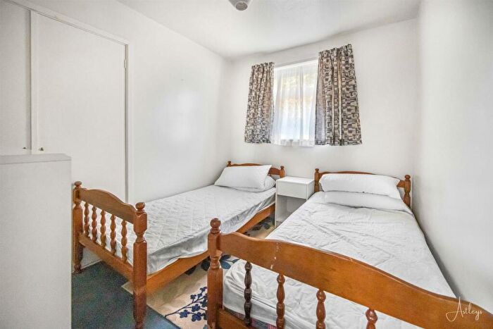 2 Bedroom Semi-Detached Bungalow For Sale In Sealands Drive, Mumbles, Swansea, SA3