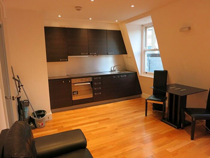 1 Bedroom Apartment To Rent In Navigator Square, N19