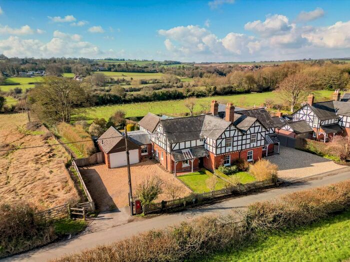 5 Bedroom Semi-Detached House For Sale In Station Road, Soberton, SO32