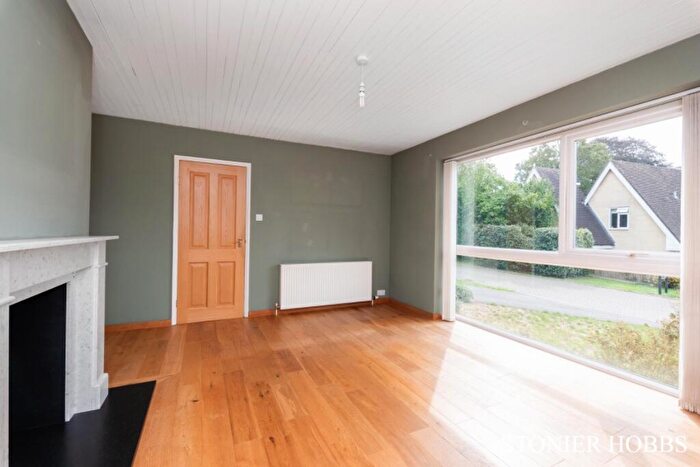 4 Bedroom Detached House For Sale In Woodlands Park, Bath, Somerset, BA1