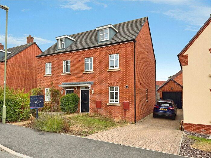 3 Bedroom Semi-Detached House For Sale In Ganger Farm Way, Ampfield, Romsey, Hampshire, SO51