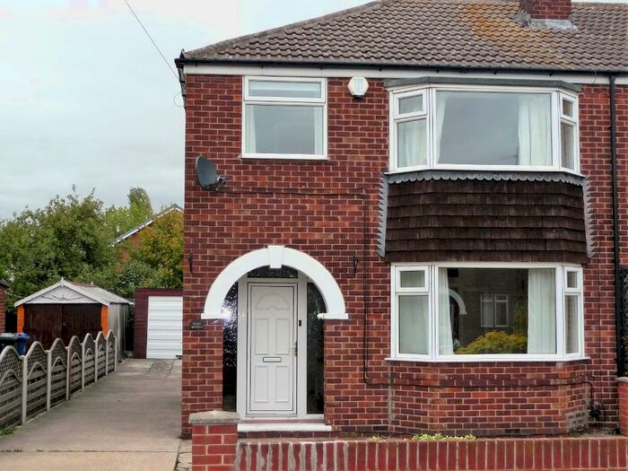 3 Bedroom Semi-Detached House To Rent In St Oswald Drive, Edenthorpe, Doncaster, South Yorkshire, DN3