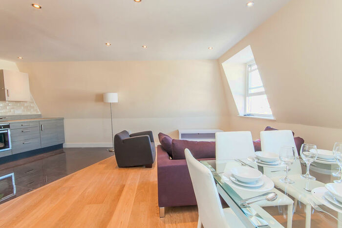3 Bedroom Flat To Rent In Grace Lodge, Clarenece Road, Hackney, London, E5