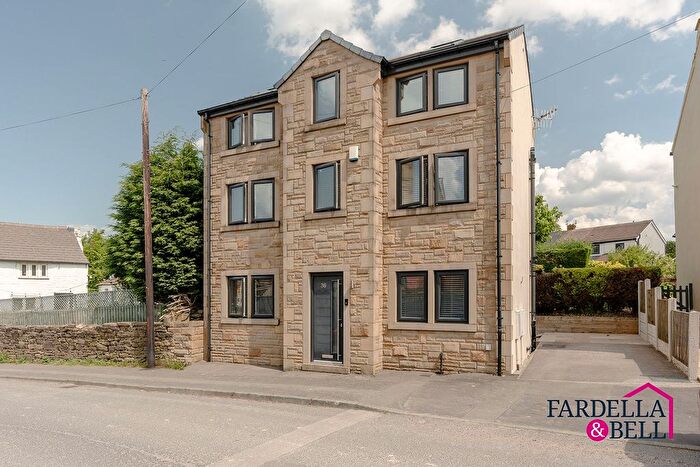 3 Bedroom Detached House For Sale In Ormerod Street, Worsthorne, BB10
