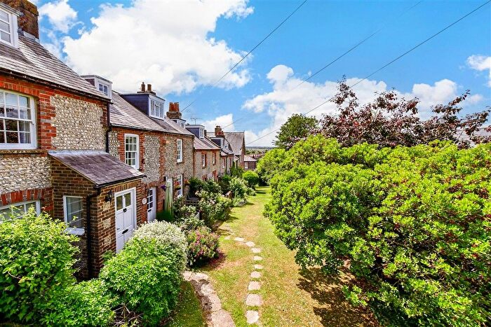 2 Bedroom Terraced House For Sale In Mount Pleasant, Arundel, West Sussex, BN18