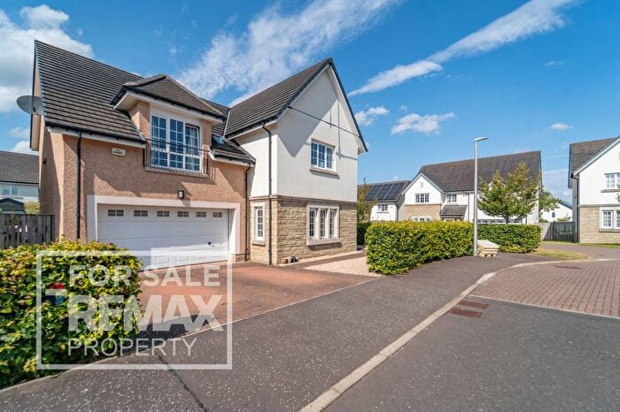 5 Bedroom Detached House For Sale In West Cairn View, Murieston, Livingston, EH54