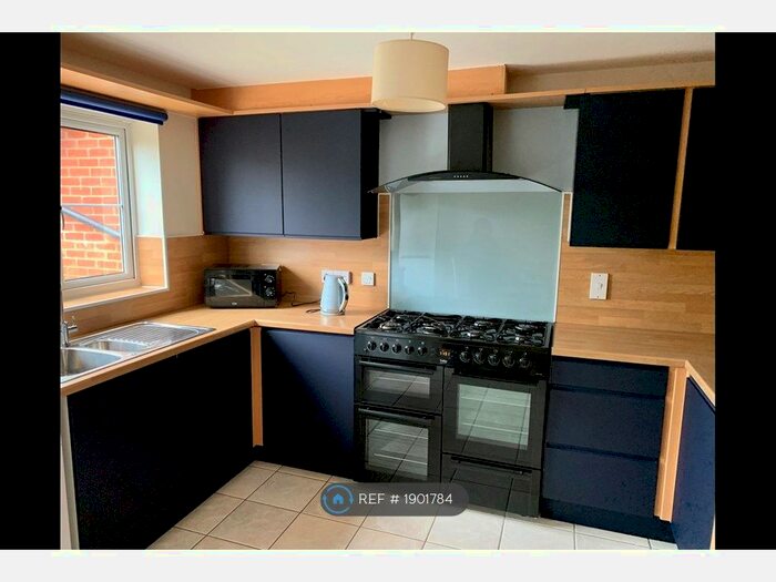 5 Bedroom Semi-Detached House To Rent In Pishmire Close, Norwich Near Uea, NR5