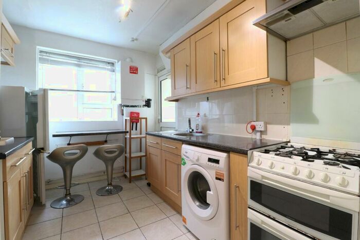 3 Bedroom Flat To Rent In Borrowdale, Robert Street, NW1