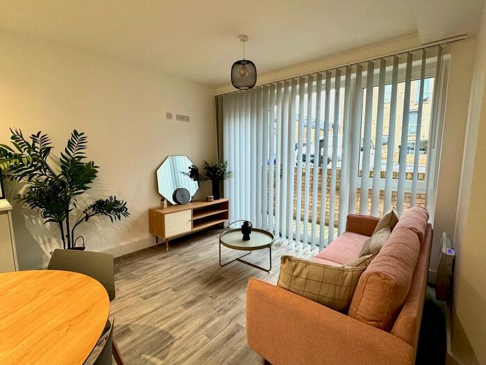 3 Bedroom Town House To Rent In Lescar Road, Waverley, Rotherham, S60