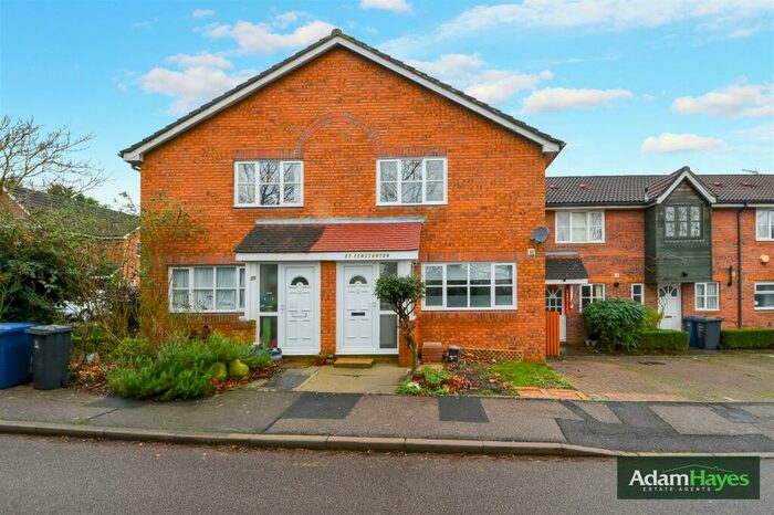 1 Bedroom Semi-Detached House To Rent In Fenstanton Avenue, North Finchley, N12