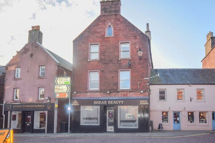 1 Bedroom Flat To Rent In High Street, Kirriemuir, Angus, DD8