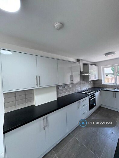4 Bedroom Terraced House To Rent In Glenmore Way, Barking, IG11