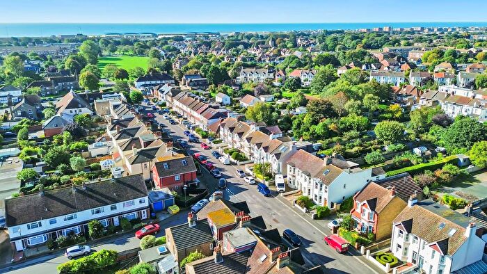 3 Bedroom Semi-Detached House For Sale In Southview Road, Southwick, BN42