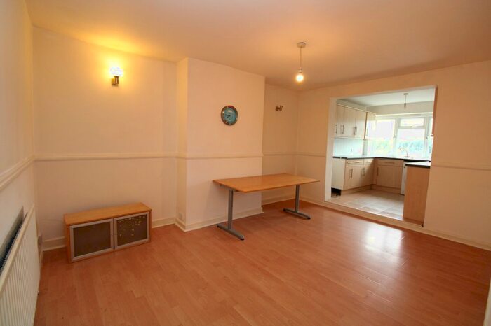2 Bedroom Flat To Rent In Wickham Road, Croydon, CR0