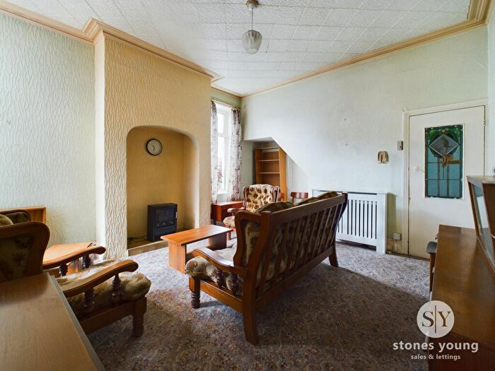 3 Bedroom End Of Terrace House For Sale In St. Stephens Road, Blackburn, BB1