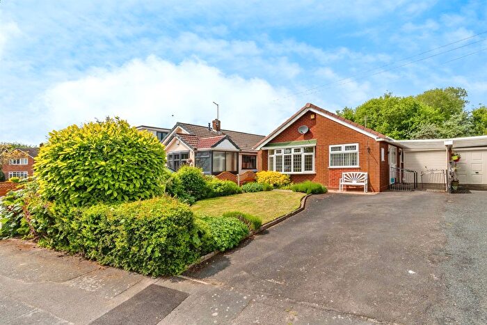 2 Bedroom Detached Bungalow For Sale In Cherrington Drive, Walsall, WS6