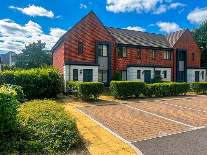 3 Bedroom End Of Terrace House For Sale In Heath Wood Drive, Maidstone, ME14