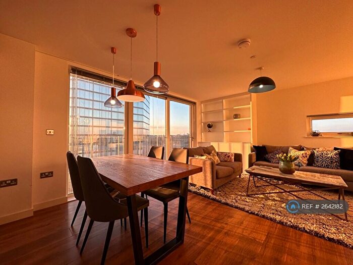 2 Bedroom Flat To Rent In City Road, London, EC1V