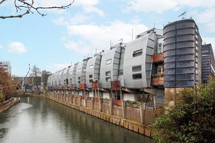 3 Bedroom Terraced House For Sale In Grand Union Walk Iii, London, NW1