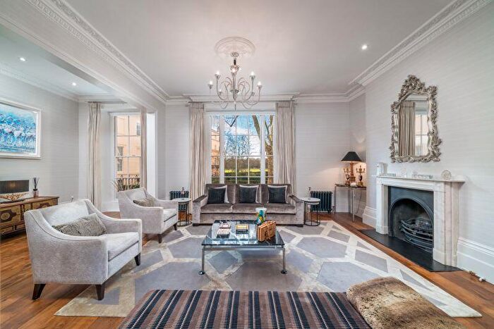 4 Bedroom House For Sale In Chester Place, Regents Park, London, NW1