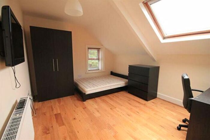 1 Bedroom Terraced House To Rent In Manor House Road, Jesmond, Newcastle Upon Tyne, NE2