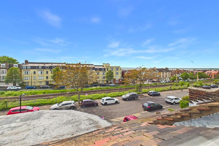 1 Bedroom Flat To Rent In Britannia Road, SS0
