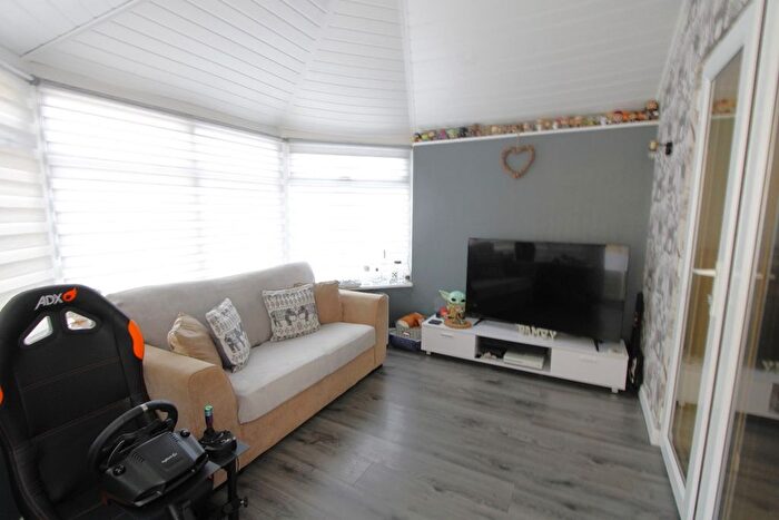 2 Bedroom Semi-Detached House For Sale In Long Lane, Bolton, BL2