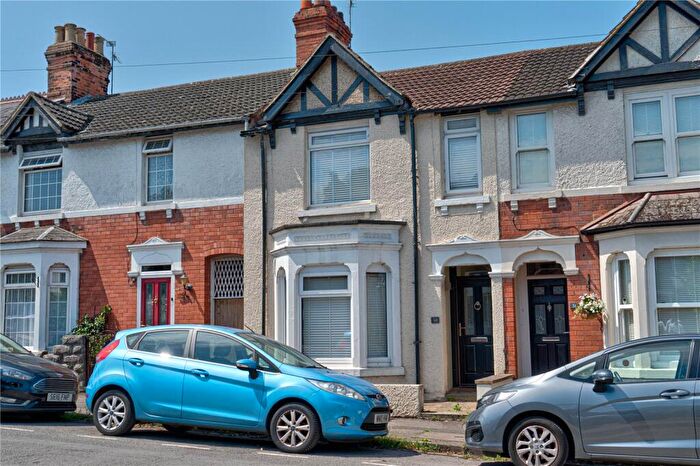 3 Bedroom Terraced House For Sale In Ashford Road, Old Town, Swindon, Wiltshire, SN1