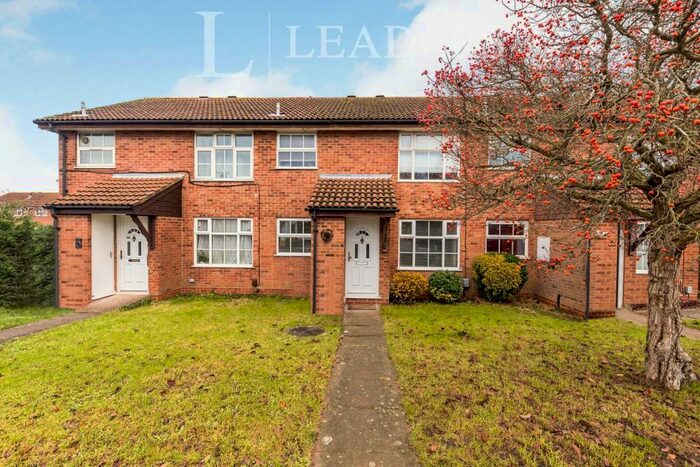 1 Bedroom Flat To Rent In Worplesdon Road, Guildford, GU2