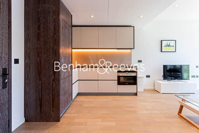 Studio To Rent In Faraday House, Aurora Gardens, London, SW11