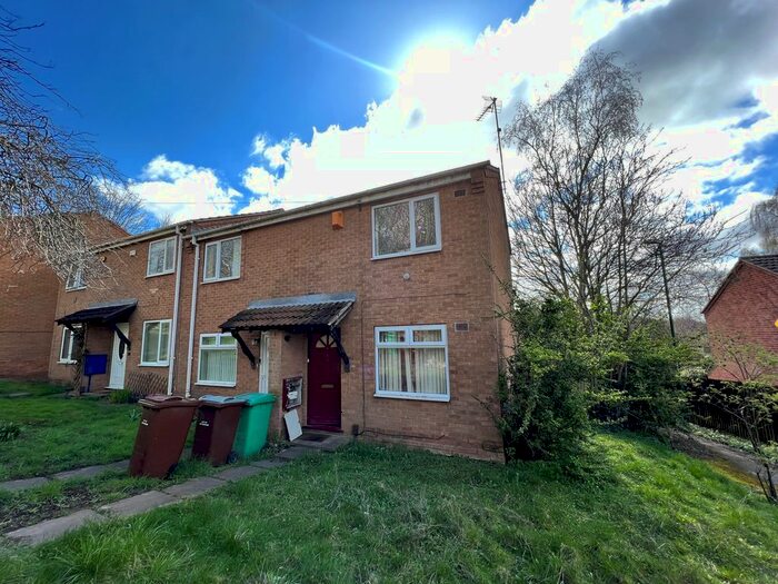 2 Bedroom Semi-Detached House To Rent In Landmere Gardens, Nottingham, NG3