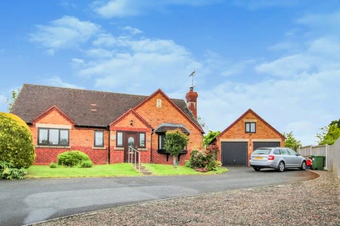 3 Bedroom Bungalow For Sale In Offas Green, Norton, Presteigne, LD8