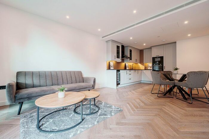 2 Bedroom Flat To Rent In Merino Gardens, London Dock, E1W