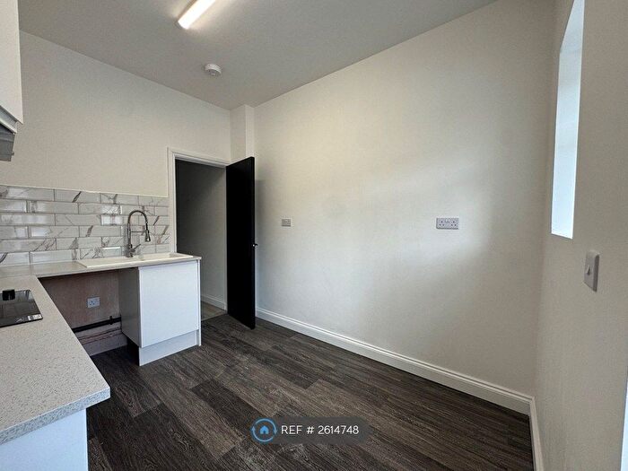 1 Bedroom Flat To Rent In Winstanley Street, Wellingborough, NN8