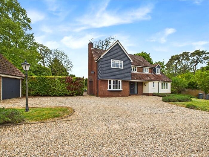 4 Bedroom Detached House For Sale In Fernhill Close, Woodbridge, Suffolk, IP12