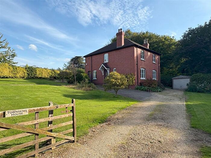 4 Bedroom Detached House To Rent In Drake Lane, Dursley, GL11