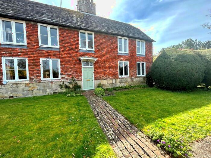 2 Bedroom Semi-Detached House To Rent In Hamsey, Near Lewes, BN8