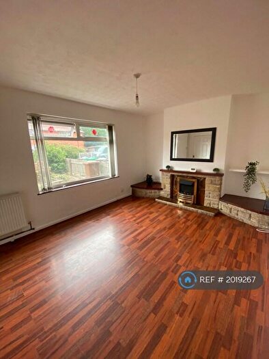 3 Bedroom End Of Terrace House To Rent In Southwold Drive, Nottingham, NG8