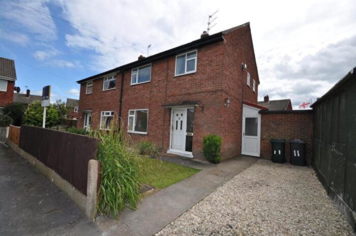 3 Bedroom Semi-Detached House To Rent In Miller Close, Thorne, DN8