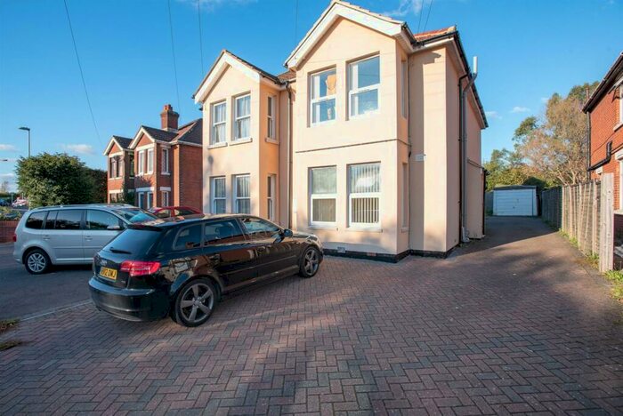 1 Bedroom Apartment To Rent In Hamble Lane, Hamble, SO31