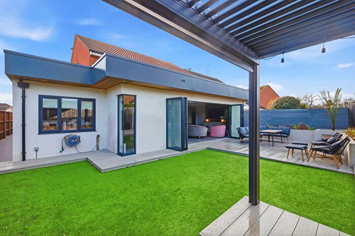 4 Bedroom Detached House For Sale In Birchalls, High Lane, Stansted, CM24