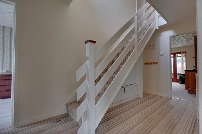 4 Bedroom Detached House For Sale In Victoria Road, Hayling Island, PO11