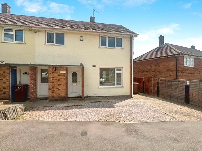 3 Bedroom End Of Terrace House To Rent In Clifton Close, Rochester, Kent, ME2