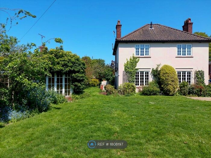 4 Bedroom Detached House To Rent In Cromer Road, North Walsham, NR28