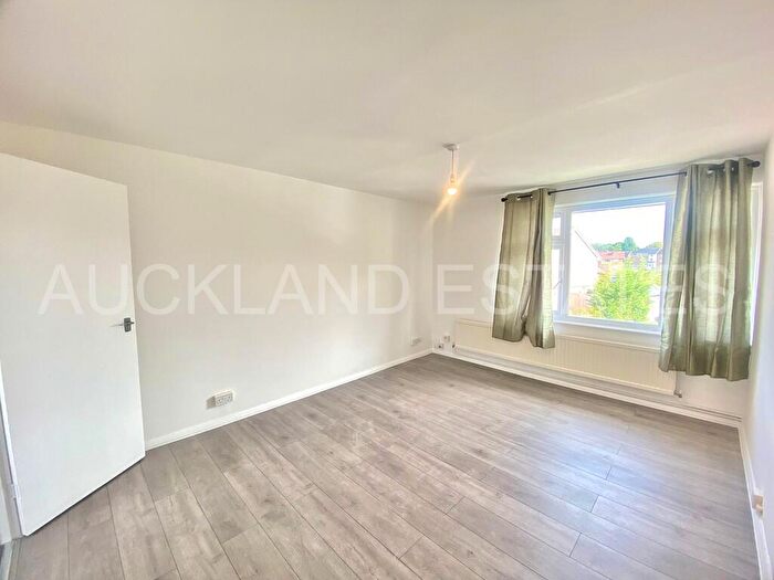 1 Bedroom Maisonette To Rent In Wayside, Potters Bar, EN6