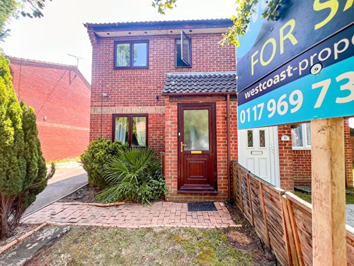 3 Bedroom Semi-Detached House For Sale In Hawthorn Close, Patchway, Bristol, South Gloucestershire, BS34