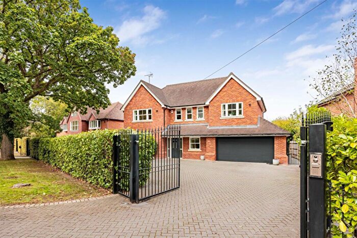5 Bedroom Detached House For Sale In West Drive, Sonning, Reading, RG4