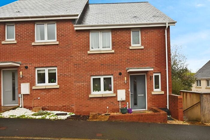 3 Bedroom Semi Detached House For Sale In Chariot Drive, Kingsteignton, Newton Abbot, Devon., TQ12