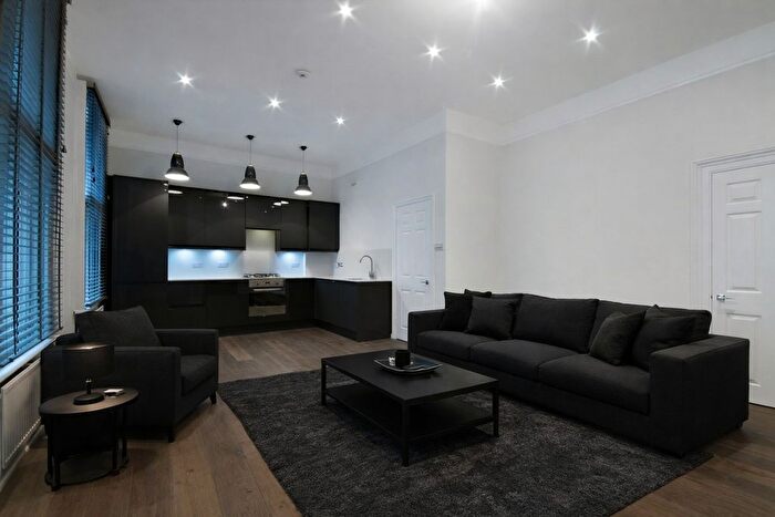 2 Bedroom Flat To Rent In Shaftesbury Avenue, Covent Garden, WC2H